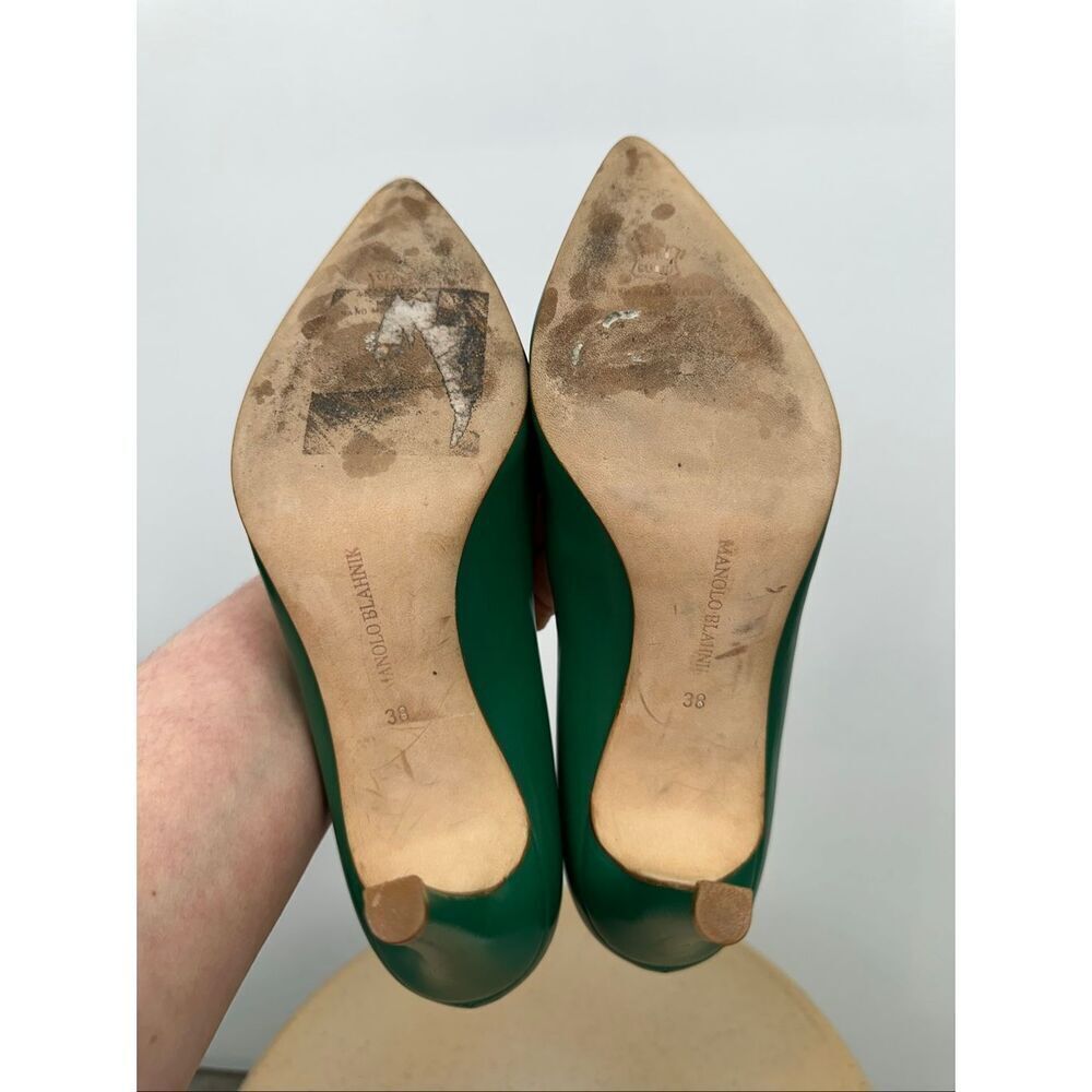 Manolo Blahnik Women’s Leather Kelly Green Leather Point Toe 3.5” Pumps - Picture 3 of 16